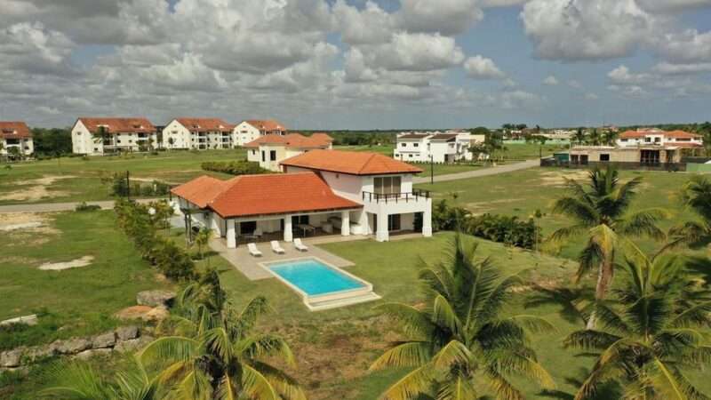 La Estancia 4 bed 4 bath 5