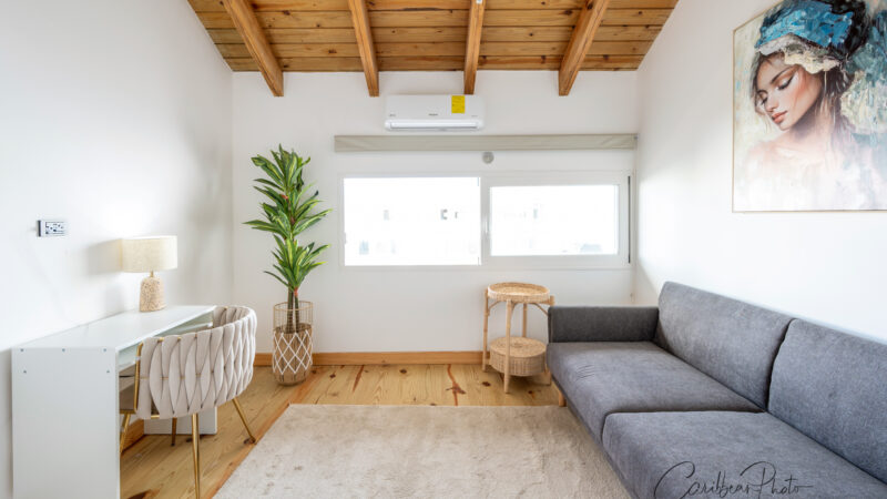non-exclusive license; unlimited in time; no resale nor sub-licensing rightsfor usage in real estate only with written permision from the authors caribbeanphoto.orglicencja niewyłaczna, nieograniczona czasowo, bez praw do odsprzedaży oraz bez praw do udzielania sublicencjiwykorzystanie w real estate wyłącznie za zgodą caribbeanphoto.org
