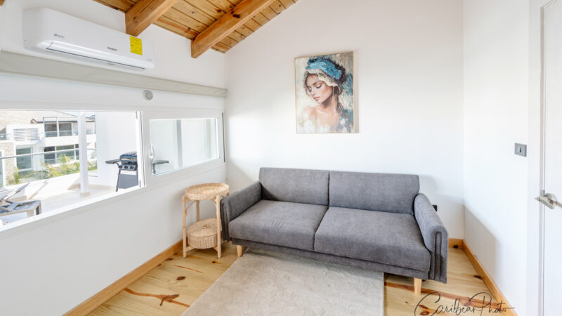 non-exclusive license; unlimited in time; no resale nor sub-licensing rightsfor usage in real estate only with written permision from the authors caribbeanphoto.orglicencja niewyłaczna, nieograniczona czasowo, bez praw do odsprzedaży oraz bez praw do udzielania sublicencjiwykorzystanie w real estate wyłącznie za zgodą caribbeanphoto.org
